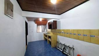 Se alquila espacioso apartamento en San José Alajuela 25-945