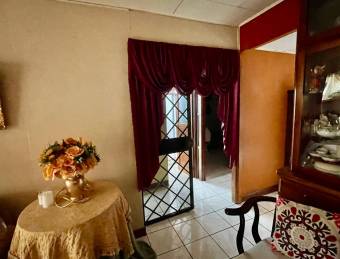 VENTA DE CASA EN PUENTE SALAS, BARVA, Heredia 