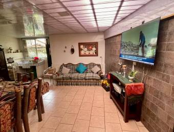 VENTA DE CASA EN PUENTE SALAS, BARVA, Heredia 