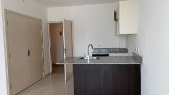 EN REMATE Vendo Apartamento en Condominio Bambú 106, Ulloa, Heredia