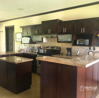 Venta condominio en Piedades de Santa Ana