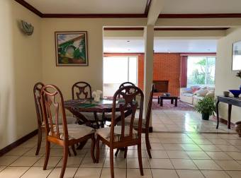 Vendo Hermosa Casa en Residencial Los Arcos La Asunción de Belén, Heredia