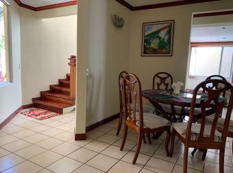 Vendo Hermosa Casa en Residencial Los Arcos La Asunción de Belén, Heredia