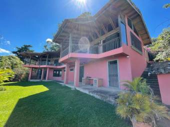 Se vende propiedad en montañas de San Antonio Escazú 22-1461 