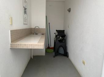 Apartamento amueblado en Condominio Euroloft, San Rafael de Escazú