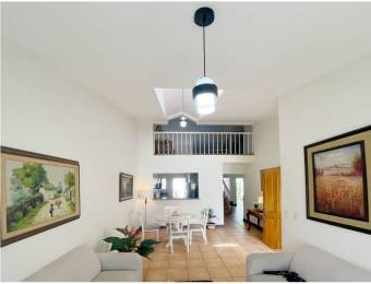 VENTA DE CASA, HEREDIA, SAN FRANCISCO, CONDOMINIO AVICENNIA SUR  