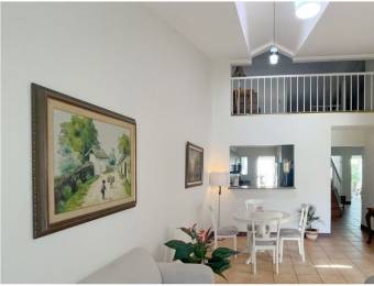 VENTA DE CASA, HEREDIA, SAN FRANCISCO, CONDOMINIO AVICENNIA SUR  