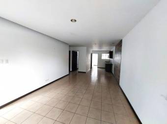 Se alquila apartamento frente a hospital metropolitano en Pozos Santa Ana 25-1208