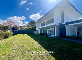 Escazu casa nueva venta $685.000 /470 mts. gran jardin