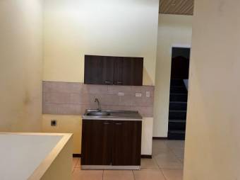 Se vende propiedad con 2 apartamentos en Pavas San José 25-577