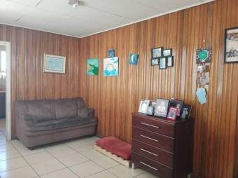 Se vende casa con apartamento en Merced San José 25-847