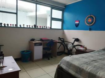 Se vende casa con apartamento en Merced San José 25-847