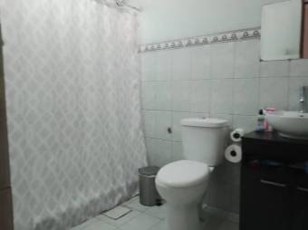 Se vende casa con apartamento en Merced San José 25-847