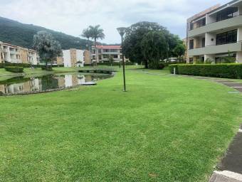 Venta de Apartamento en Uruca, Santa Ana. RAH 25-536