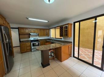 Venta de Casa en Belén, Heredia. RAH 25-1028