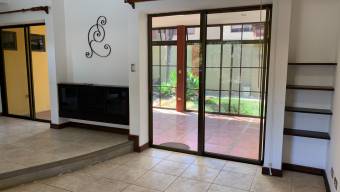 Se Vende Casa en La Ribera de Belén, Heredia