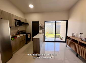 Santa Ana casa nueva en condominio venta $195.000 /Pozos