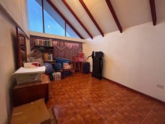 MLS-25-1160 VENTA CASA GOICOECHEA GUADALUPE