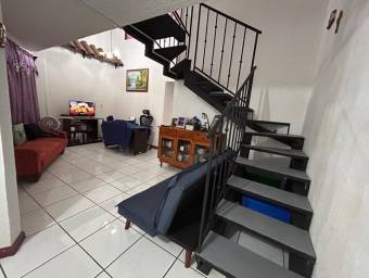 MLS-25-1160 VENTA CASA GOICOECHEA GUADALUPE