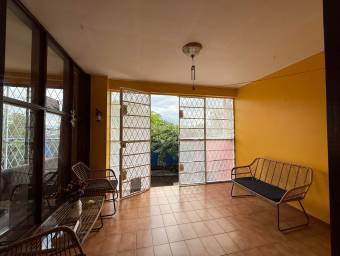 Venta de Casa en Mercedes, Heredia. RAH 25-1226