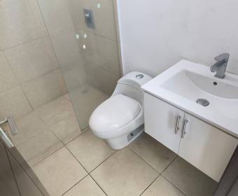 Apartamento a la venta en condominio Bambú Eco Urbano San José.