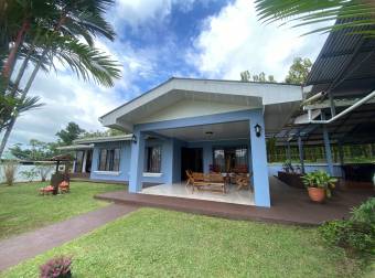 Beautiful house just 25minutes from La Fortuna