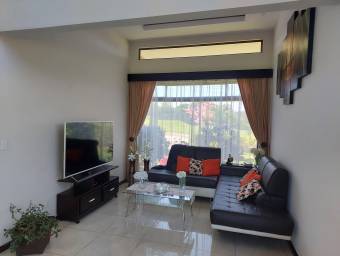 Venta de Casa en La Guácima, Alajuela. RAH 24-1680