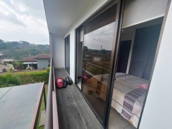 Venta de Casa en La Guácima, Alajuela. RAH 24-1680