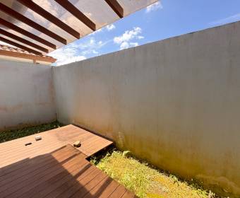 Casa a la venta en Santo Domingo de Heredia. Bien adjudicado bancario.