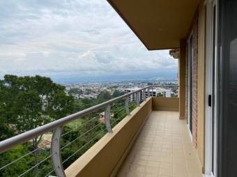 Se vende apartamento en condominio de San Rafael Escazú 24-420