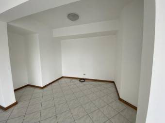 Se vende moderno apartamento en San Rafael Escazú 25-184