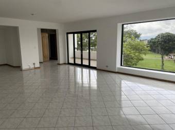 Se vende moderno apartamento en San Rafael Escazú 25-184