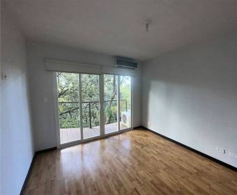 Apartamento a la venta en condominio San Nicolás de Bari ubicado en Santa Ana.