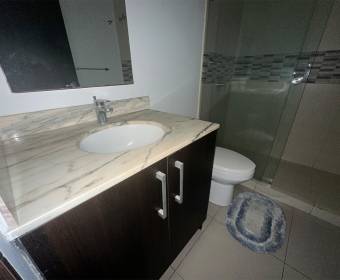 Apartamento a la venta en condominio San Nicolás de Bari ubicado en Santa Ana.