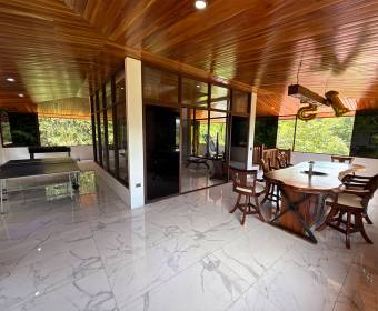 House for sale in San Miguel de Turrúcares with a large lot overlooking a nature reserve House for sale in San Miguel de Turrúcares with a large lot overlooking a nature reserve