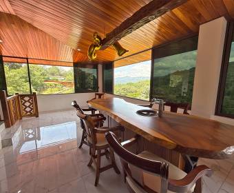 House for sale in San Miguel de Turrúcares with a large lot overlooking a nature reserve House for sale in San Miguel de Turrúcares with a large lot overlooking a nature reserve