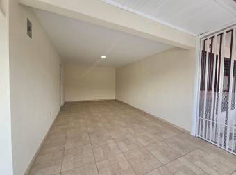 VENTA DE CASA DE DOS PLANTAS EN EL CORAZON DE TIBAS, SAN JOSE