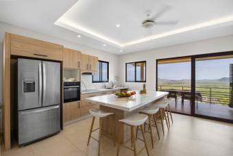 Luxury Villa with Panoramic Ocean Views in Tamarindo