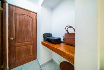 Casa con piscina y gran terreno cerca de Tamarindo