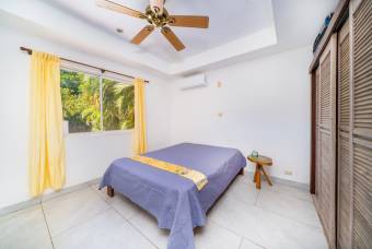 Casa con piscina y gran terreno cerca de Tamarindo