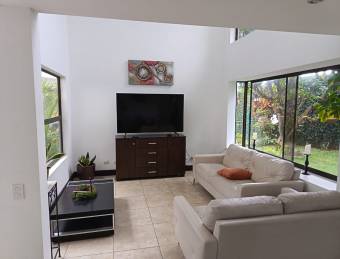 CityMax Vende casa en Ulloa, Heredia. 