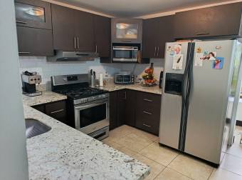 CityMax Vende casa en Ulloa, Heredia. 