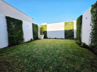 ALQUILER DE CASA AMUEBLADA, SAN JOSE, ESCAZÚ, GUACHIPELIN, CONDOMINIO GUACHIPELIN 3-10 - 9702540