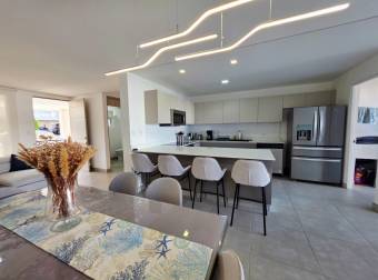 ALQUILER DE CASA AMUEBLADA, SAN JOSE, ESCAZÚ, GUACHIPELIN, CONDOMINIO GUACHIPELIN 3-10 - 9702540