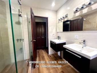 Escazú casa alquiler $1.350 / con o sin muebles / Guachipelín