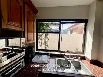 Escazú casa en alquiler amoblada o sin muebles $1.350 /2 dormitorios