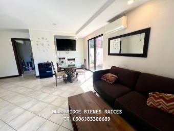 Escazú casa en alquiler amoblada o sin muebles $1.350 /2 dormitorios