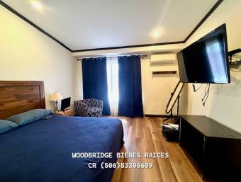 Escazú casa en alquiler amoblada o sin muebles $1.350 /2 dormitorios