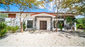  House for Sale in Central Tamarindo