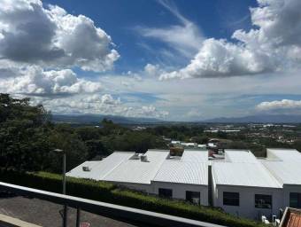 Se alquila apartamento en Guachipelín de Escazú #26-1070